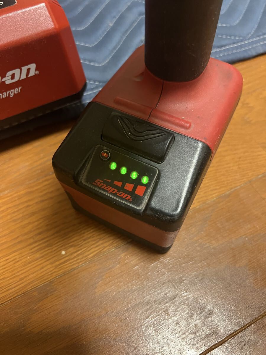 スナップオン インパクト3/8 バッテリー2 充電器セット_画像6
