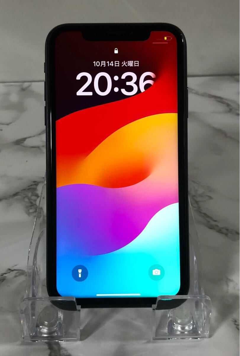 イ62え【稼動品】 Apple iPhone XR 128GB SIMロック有り キャリアKDDI MT0N2J/A バッテリー容量78% 初期化済み　１円〜_画像1
