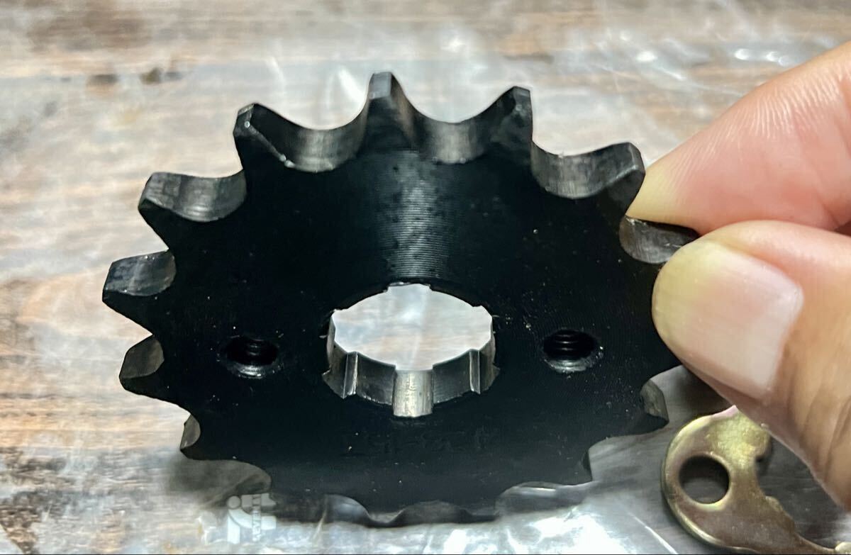 【開封済み】【未使用】ホーク250 ストリートバイク用ガスケットネジ付きスプロケット 428-15T _画像5