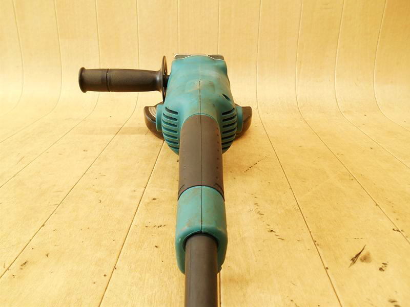 〇 makita マキタ 150mm ディスクグラインダ GA6010 100V 50/60Hz グラインダ 切断 切断機 研磨 研削 電動工具 グラインダー No.5421_画像3