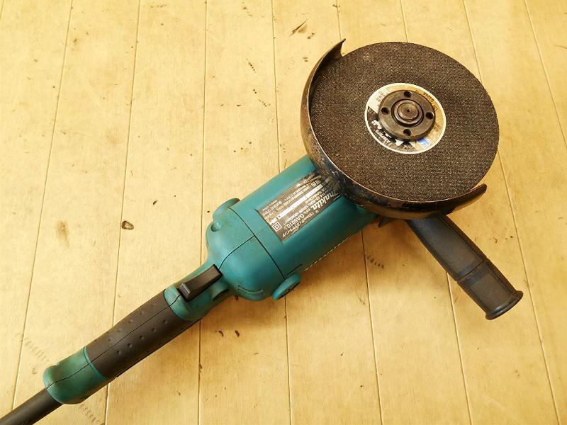 〇 makita マキタ 150mm ディスクグラインダ GA6010 100V 50/60Hz グラインダ 切断 切断機 研磨 研削 電動工具 グラインダー No.5421_画像7