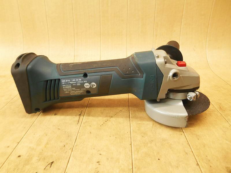 ◆ BOSCH バッテリーディスクグラインダー GWS18V-LI ボッシュ コードレス 充電式 18V グラインダ サンダー 切断機 充電器 No.5481_画像4