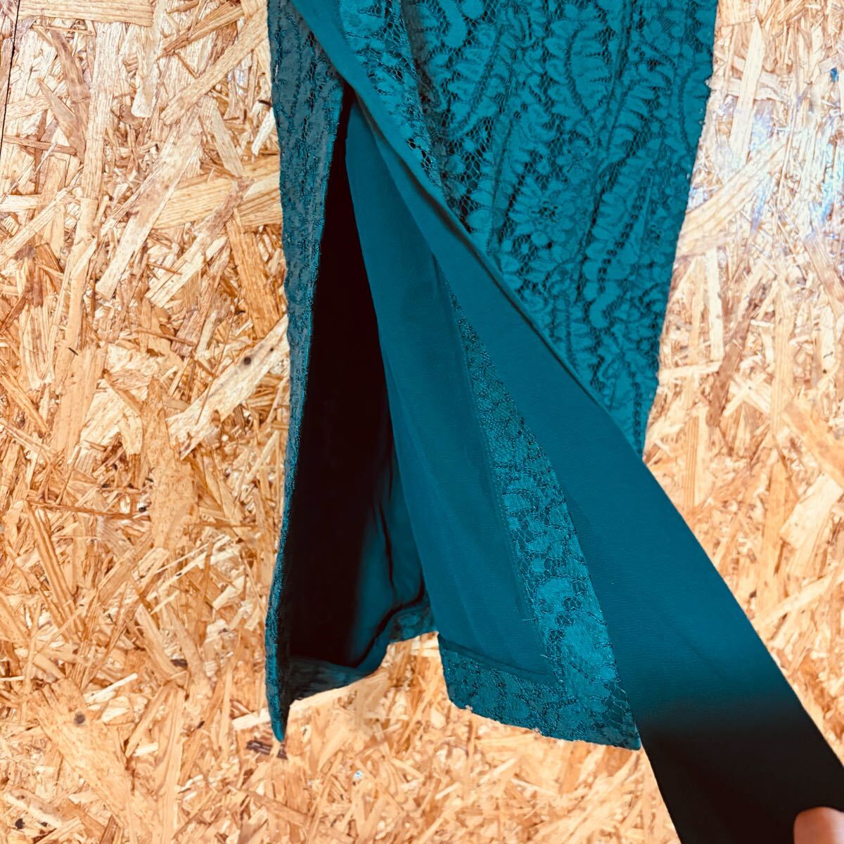 GILMAR グリーン 総レース イタリア　個性的　ミモレ丈　ボトムス　レディース　4890 _画像3