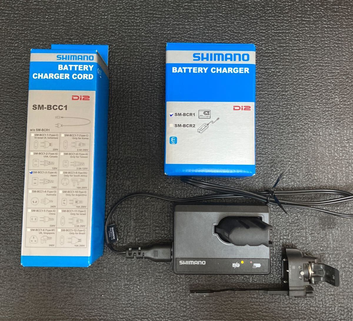 シマノ SHIMANO di2用 バッテリー充電器　SM－BCR1_画像1