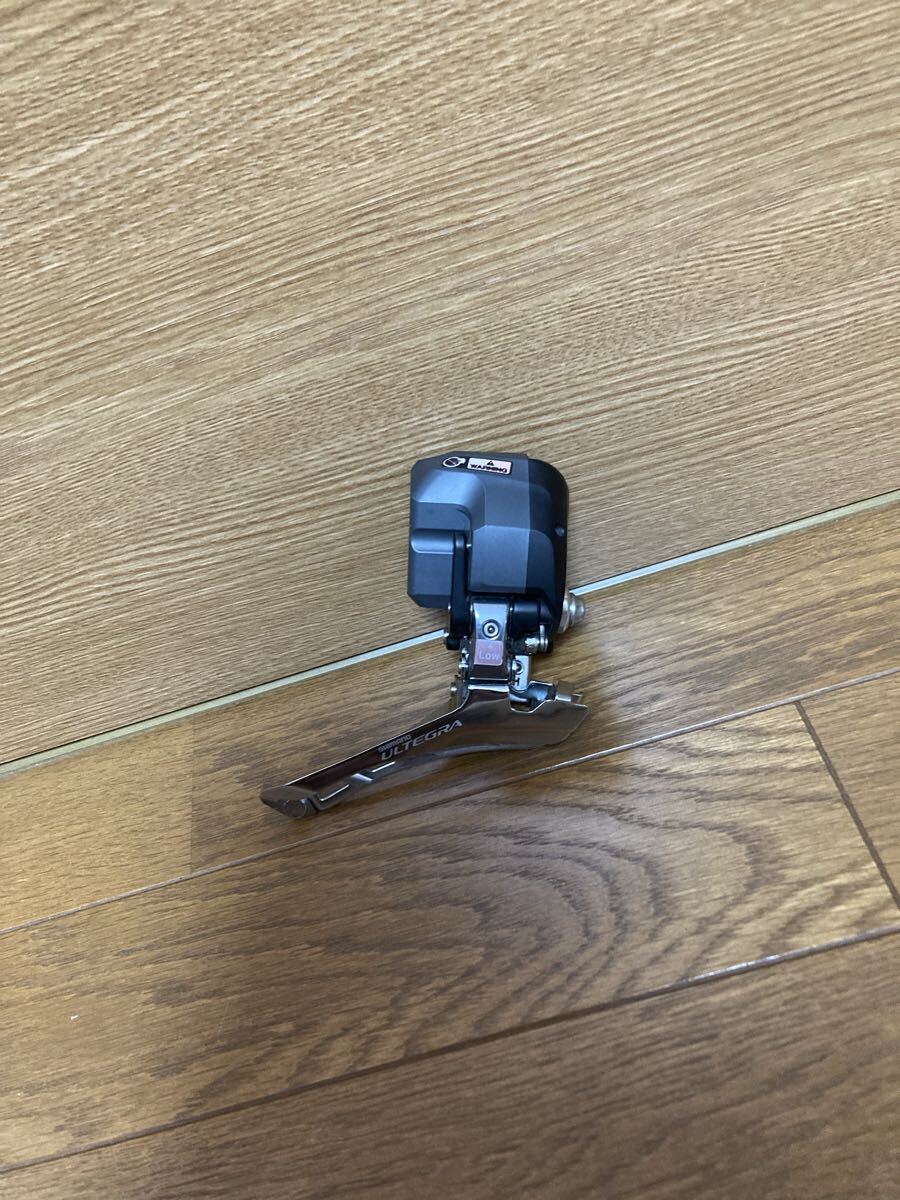 シマノ SHIMANO アルテグラ ULTEGRA FD-6770 フロントディレイラー Di2 接続確認済み_画像1
