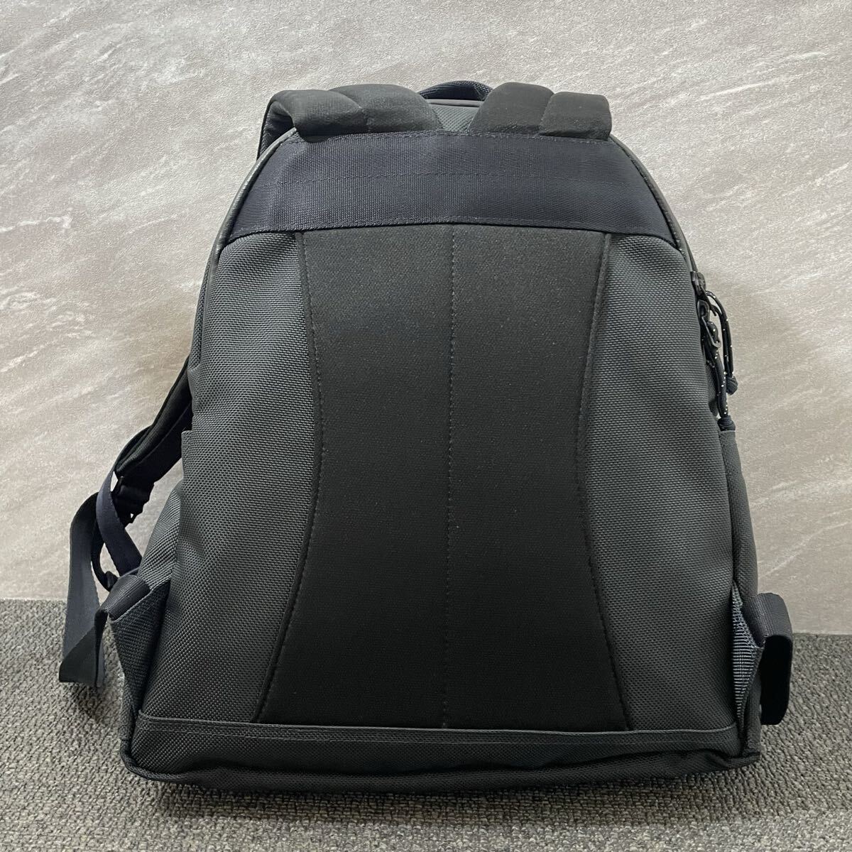 極美品 完売品 PORTER EXPLORER DAYPACK エクスプローラー ミリタリーテイストリュック デイパック ネイビー ポーター 吉田カバン ナイロン_画像3