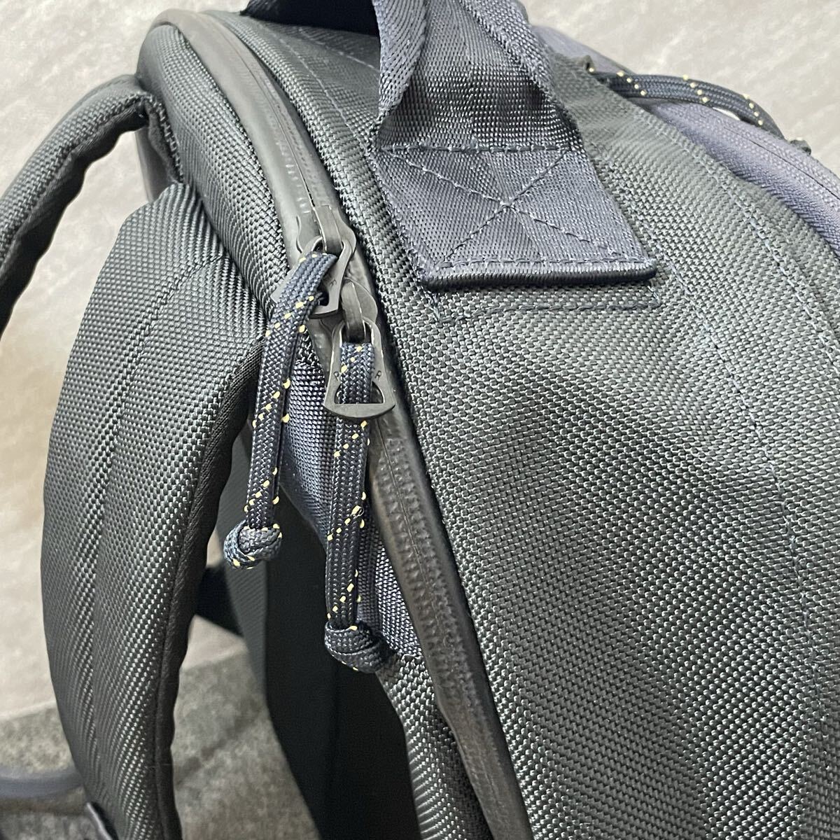 極美品 完売品 PORTER EXPLORER DAYPACK エクスプローラー ミリタリーテイストリュック デイパック ネイビー ポーター 吉田カバン ナイロン_画像9