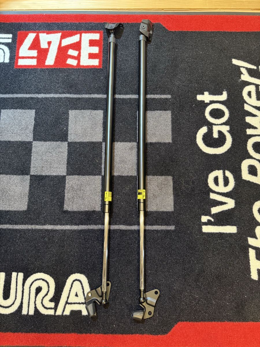 Toyota Hiace задний демпфер оригинальный детали, багажник, задний демпфер новый товар не использовался амортизатор торцевой двери 4 type, high roof левый и правый в комплекте Toyota Hiace задний демпфер оригинальный детали, багажник, задний демпфер новый товар не использовался амортизатор торцевой двери 4 type, high roof левый и правый в комплекте