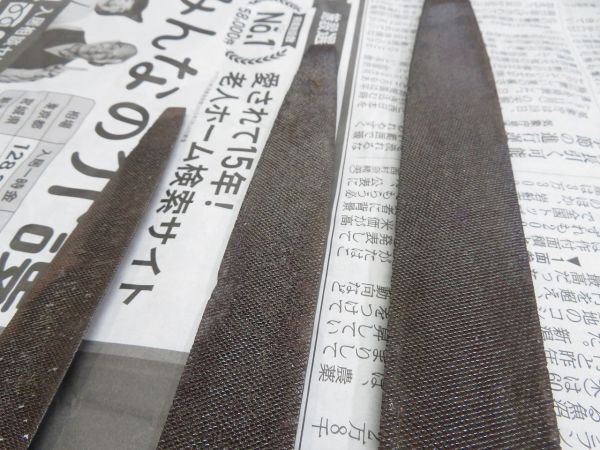 【USED/現状品】 茶農家納屋から出て来た古い 鉄鋼 ヤスリ 8本 検索用⇒ 昭和レトロ/炭素鋼/鉄工/細工/精密/ハーフラウンド/半丸/F1005_画像4