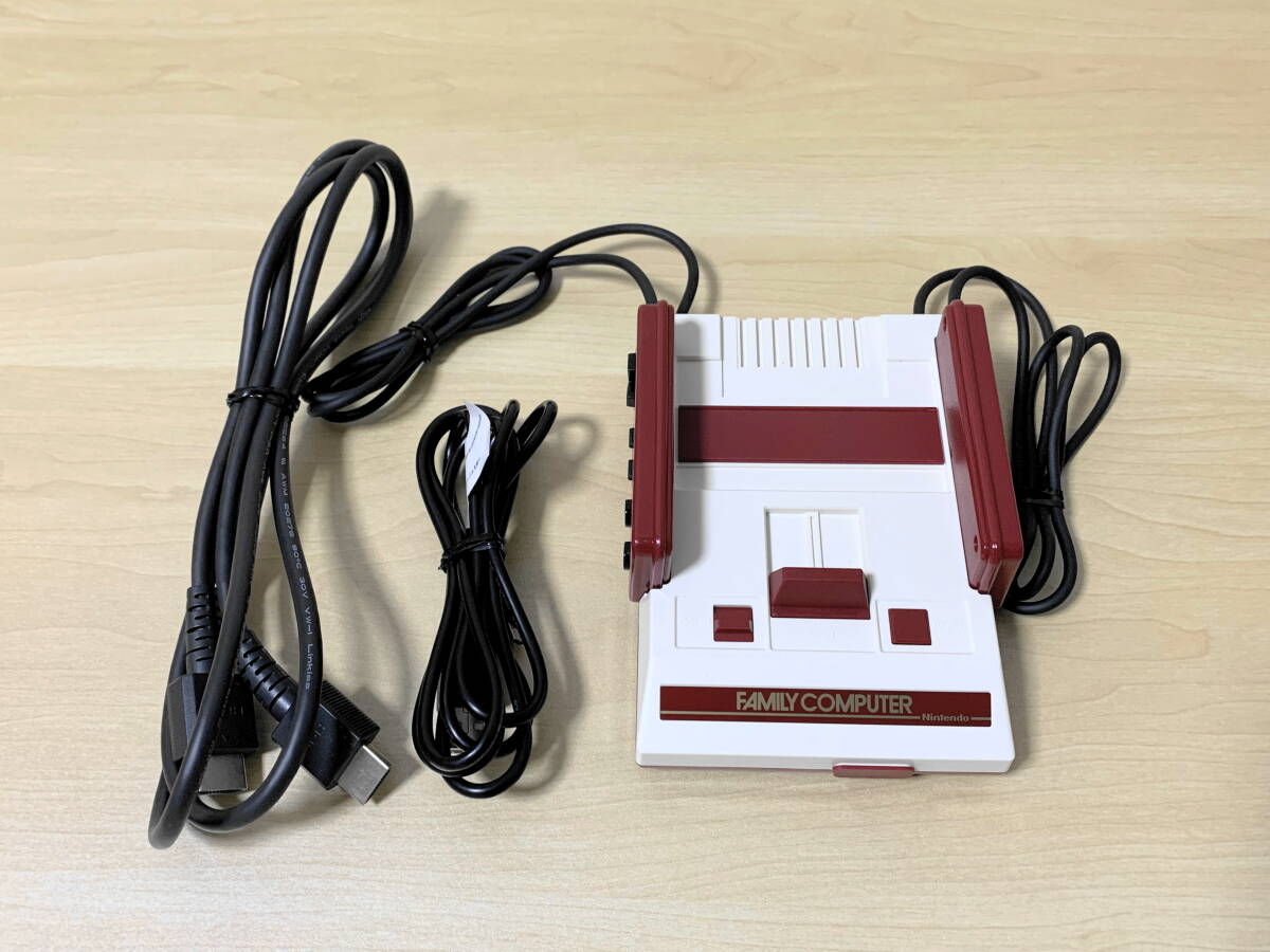 ニンテンドークラシックミニ ファミリーコンピュータ本体（CLV-101）中古動作品 #02444_画像1