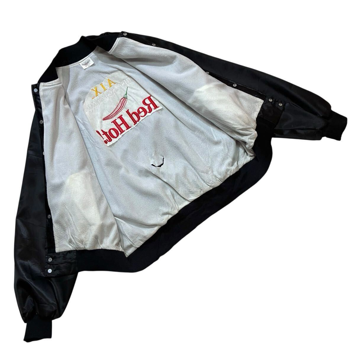 ビッグサイズ♪80s 90s USA製 AUBURN フルスナップ ナイロン スタジャン XXL 黒 ビンテージ ジャケット 唐辛子 チリ 刺繍 ブラック 企業物_画像8