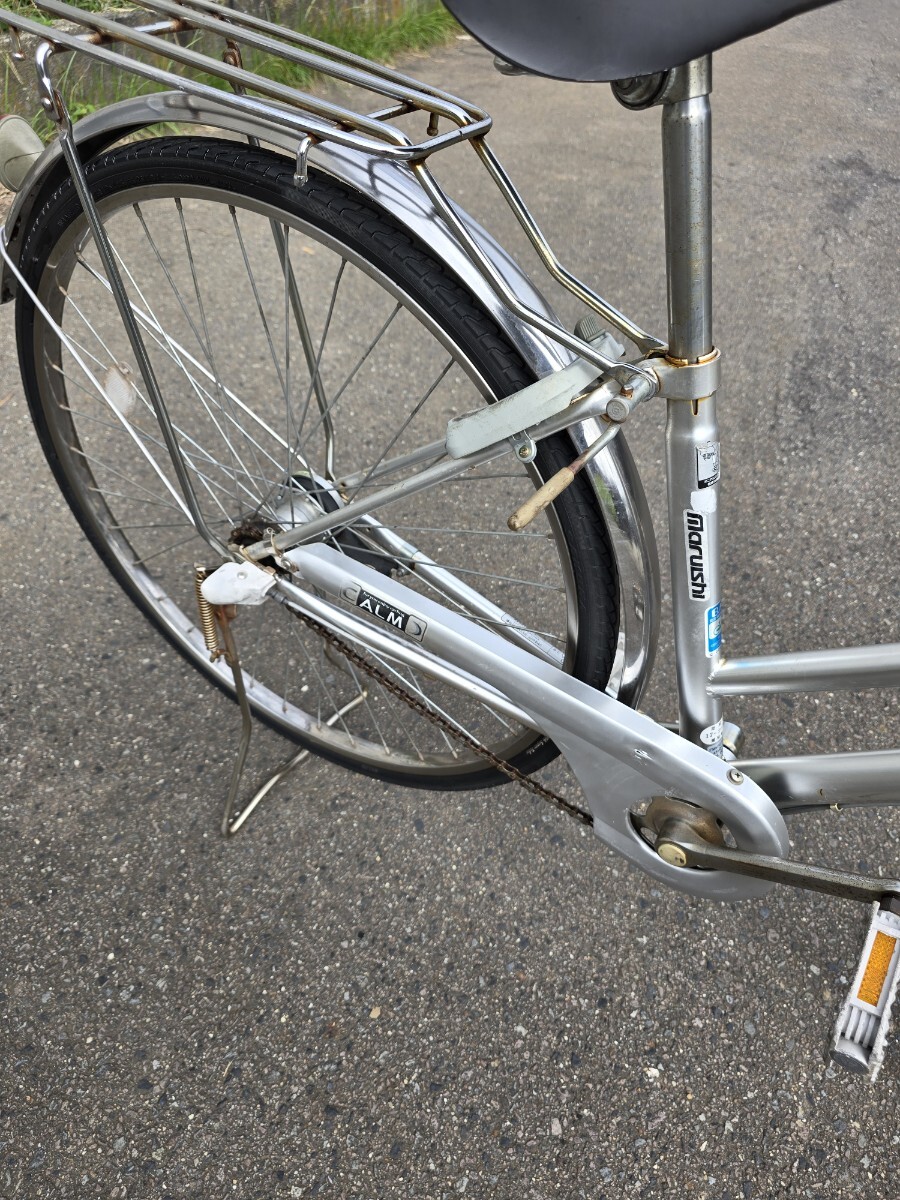 【店舗受取限定】maruishi シティサイクル CALM 27インチ 3ギア シルバー 前カゴ後ろ荷台付 カギあり 丸石 自転車 発送不可 _画像7