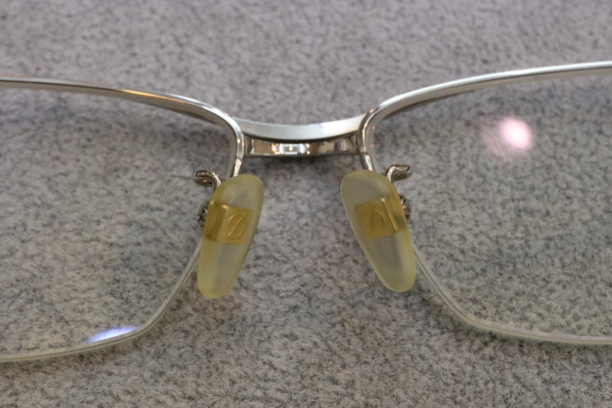 【美品】S.T. Dupont デュポン DP-1030 57□15‐142 β HINGE チタン製 メガネフレーム サングラス ケース付き【漂亮】_画像4