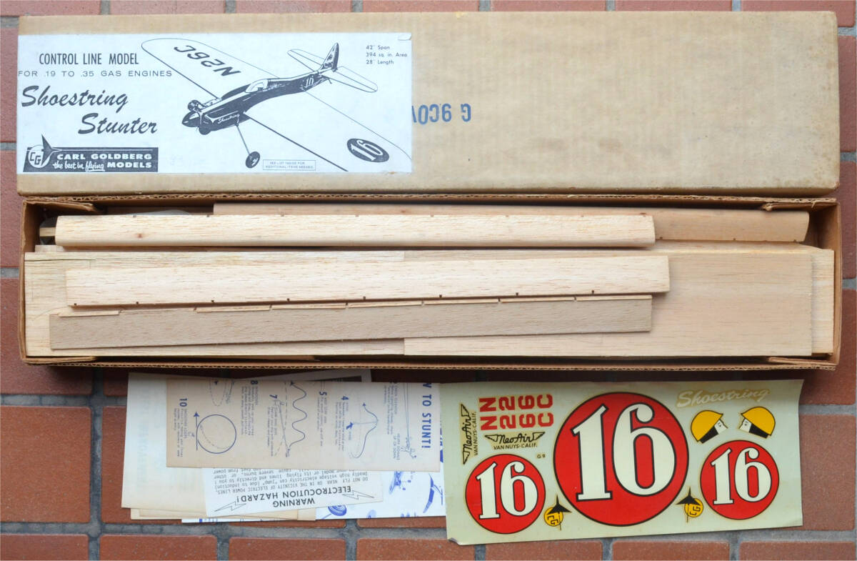 ☆★ こんな!!! Shoestring Stunter / シューストリング スタンター　CARL GOLDBERG　Uコンスタント機 キット ★☆ST_画像1