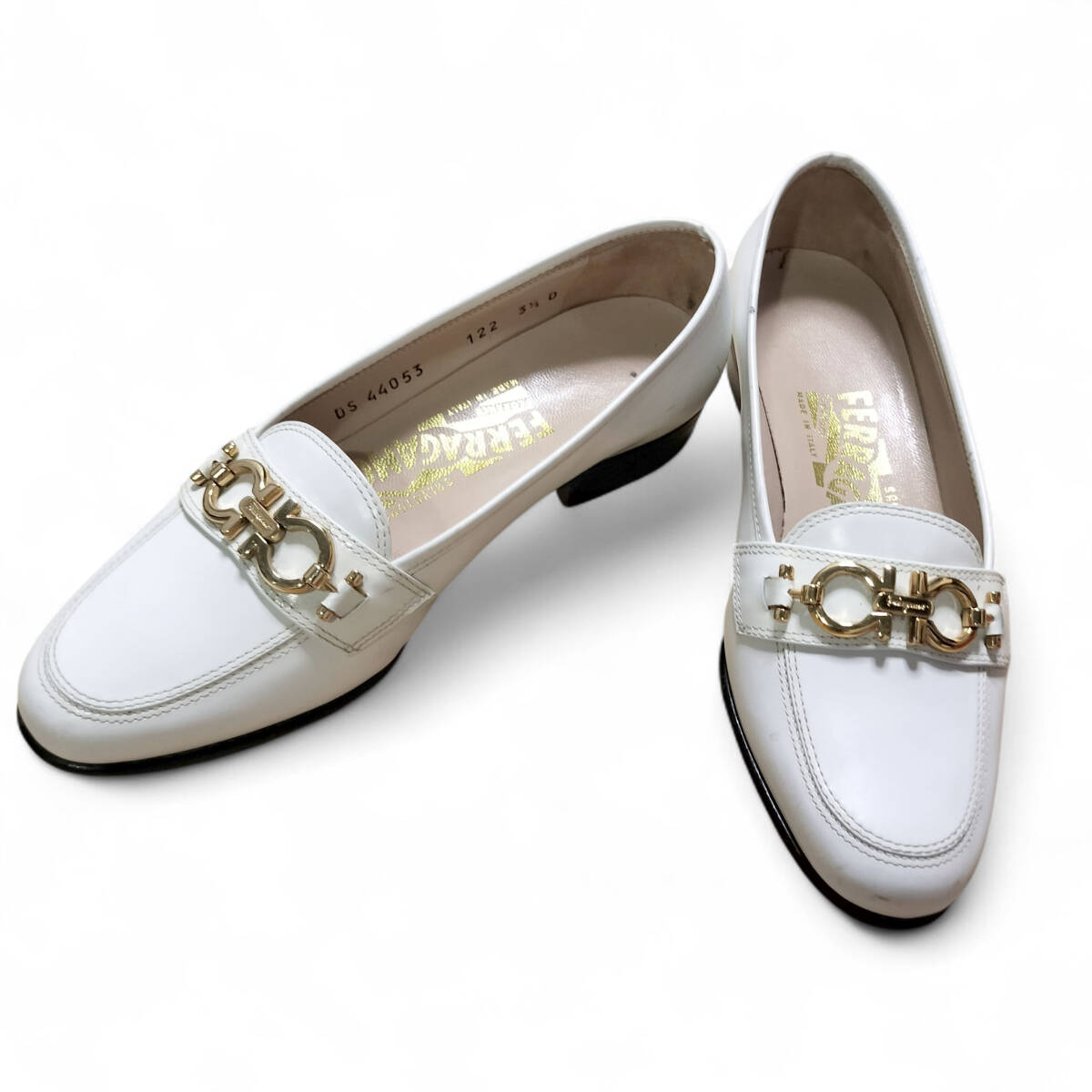 Salvatore Ferragamo サルヴァトーレフェラガモ ローファー パンプス ガンチーニ 白 ホワイト 21㎝_画像2
