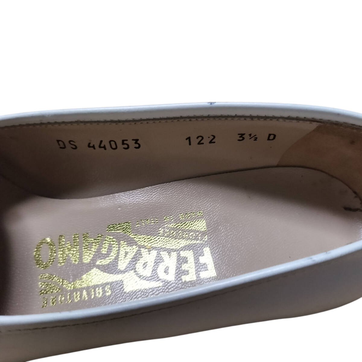 Salvatore Ferragamo サルヴァトーレフェラガモ ローファー パンプス ガンチーニ 白 ホワイト 21㎝_画像6