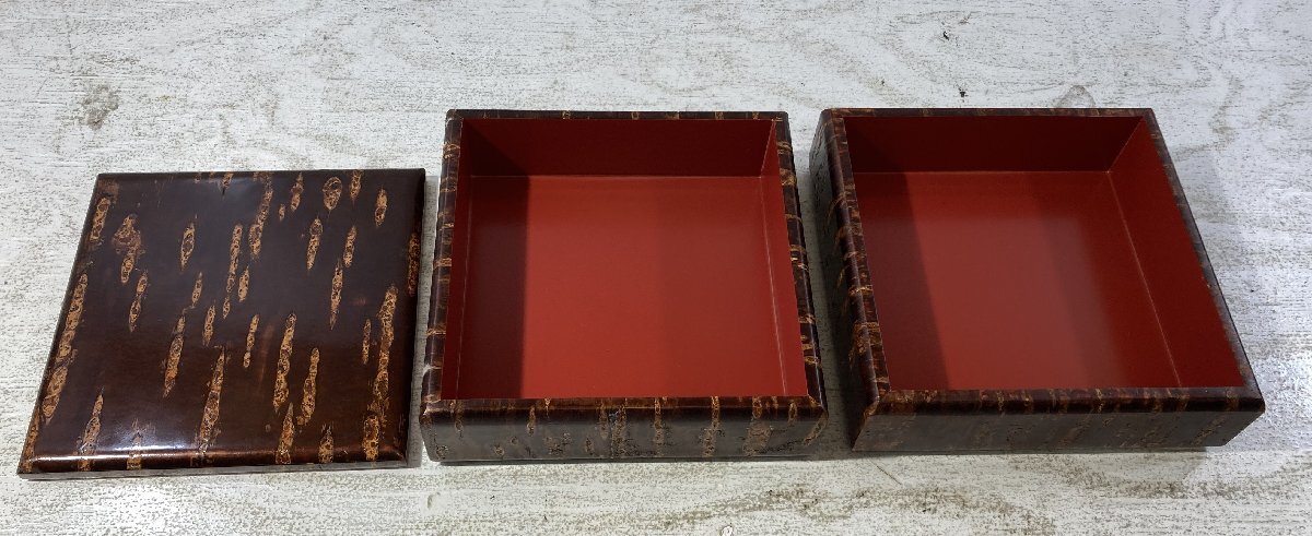 【紫波68-4-1015】【中古/60】未使用 秋田角館 樺細工 胴盛2段重箱_画像2