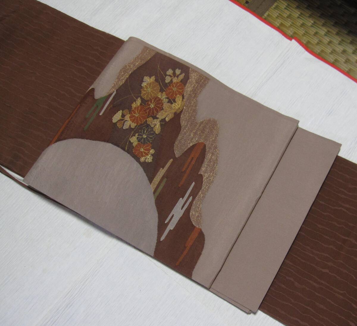 袋帯　正絹　菊花模様　老舗銀座おおぎや謹製　上物　おたいこ柄です。ガード加工済　おしゃれな袋帯です、色無地　付下げ　小紋　　_画像1