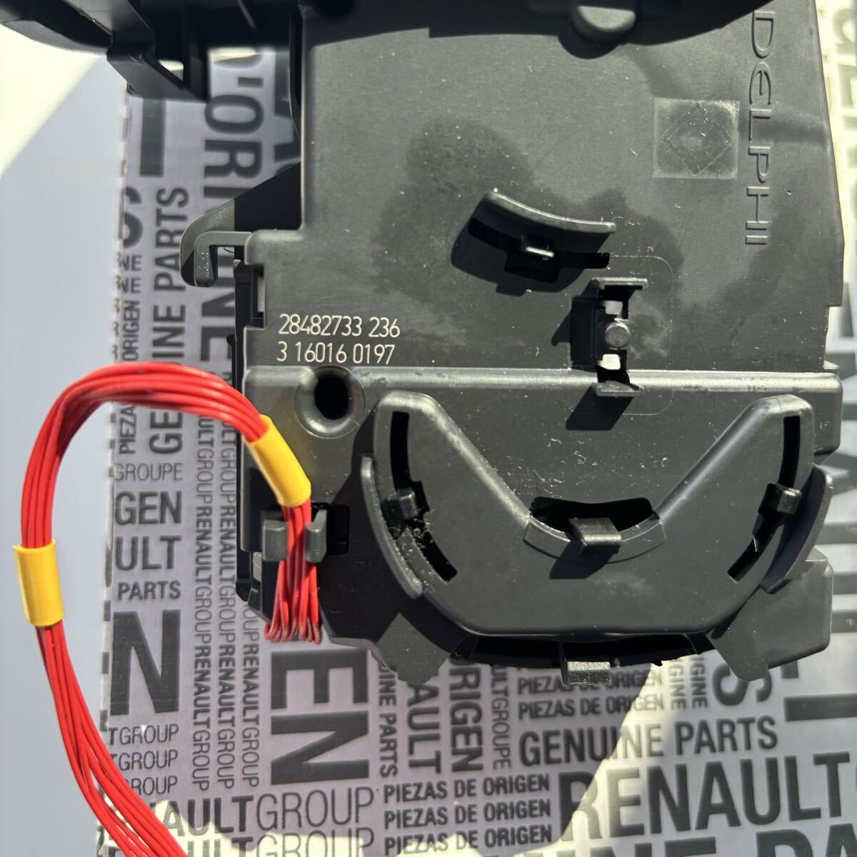 ルノー カングー 2017年式 KW5HF ウインカーレバー オートライトスイッチ 中古品_画像4