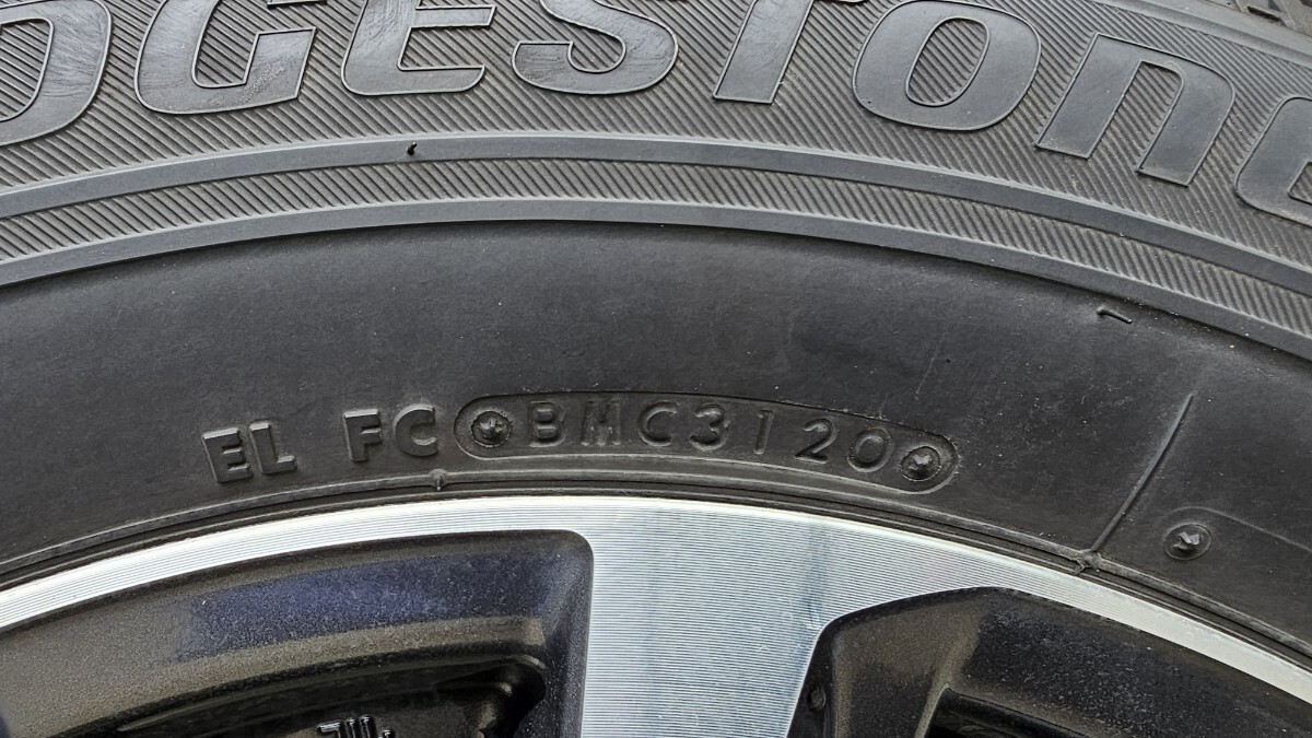 30系 アルファード ヴェルファイア　純正　スタッドレス　ブリヂストン　ブリザック　VRX 225/60R17 4本セット　室内保管品_画像2