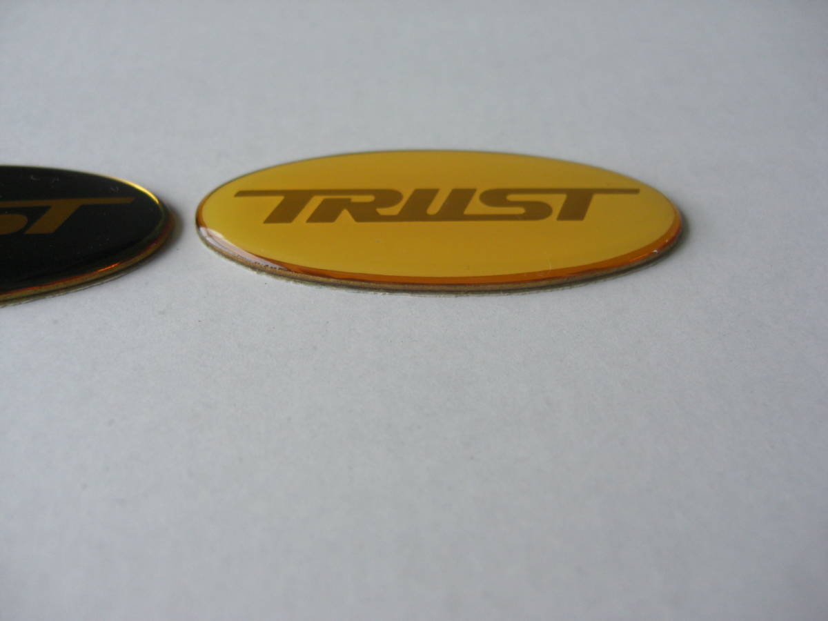 ★　８７年 当時物　トラスト エンブレム/黒色 ・白色！2枚組 1セット/新品/送料110円 _画像9