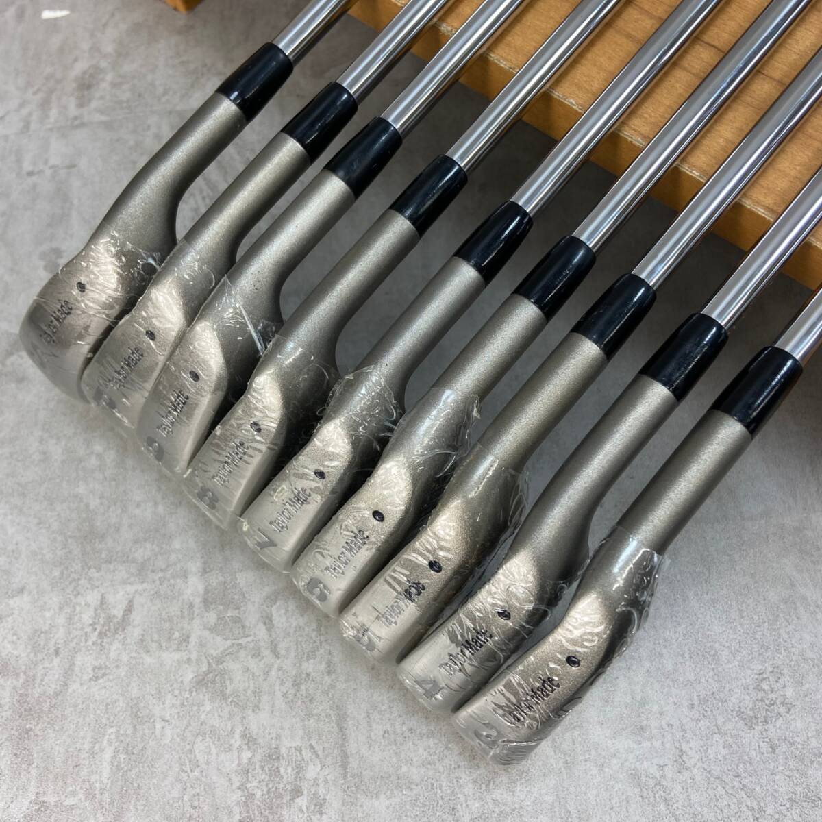 希少　デッドストック　テーラーメイド　ICW11 メンズゴルフ　アイアンセット　9本　R 右利き用　TaylorMade_画像7