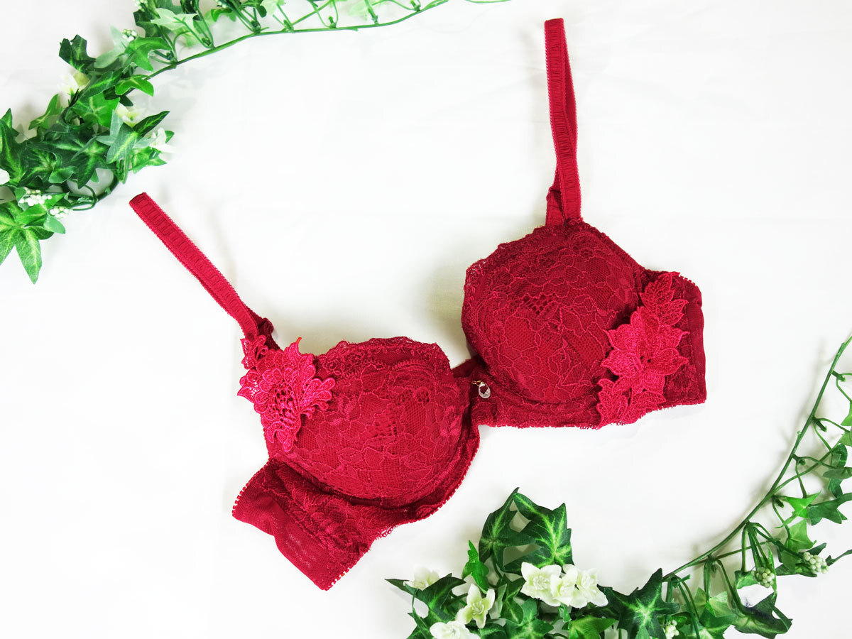 （ポスト投函送料無料）セシール B65サイズ 3/4カップブラジャー(ワイヤー入り）BA304ラズベリーレッド　※在庫は出品分のみ_画像1