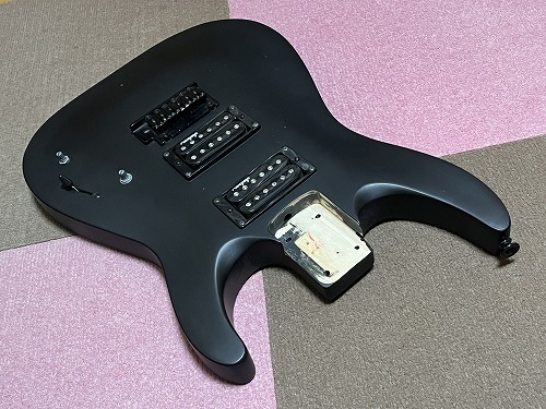Jackson JS Dinky Arch Top JS22 DKA Satin Black ボディ_画像4