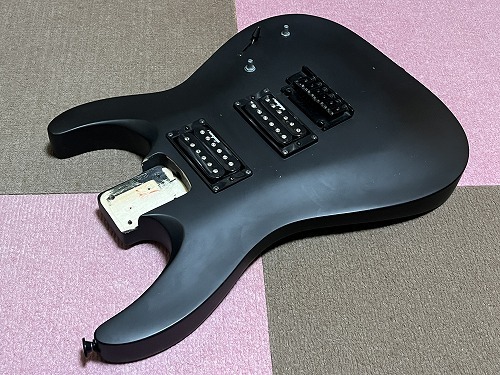 Jackson JS Dinky Arch Top JS22 DKA Satin Black ボディ_画像5