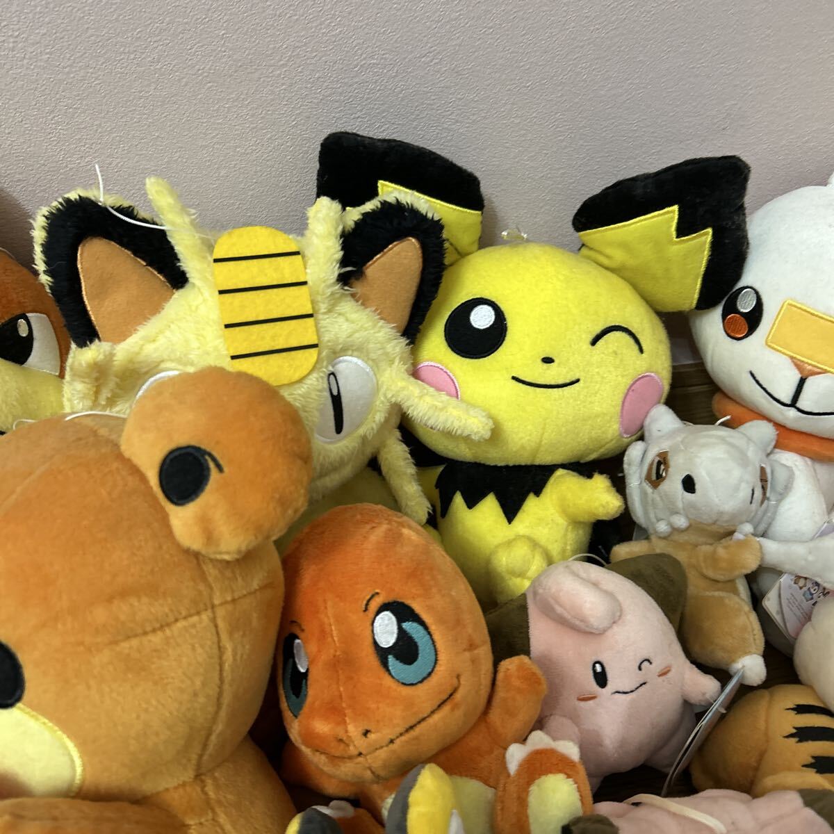 ポケモンぬいぐるみ　大量まとめ　発送サイズ160　同梱不可　ピカチュウ　イーブイ　ミュウ　ヤドン ガーディ ピチュ ヒトカゲ マリル_画像6