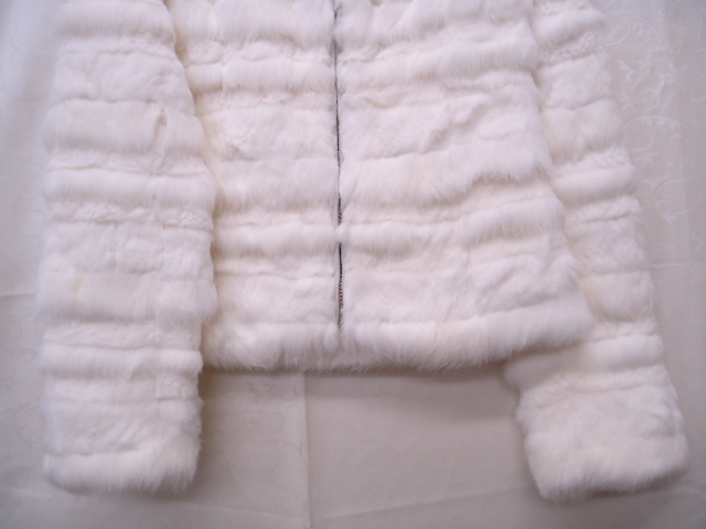 【KCM】kgw-10★ワケあり未使用品★【River Valley】レディース　ラビットファー ジップアップブルゾン　オフホワイト系_画像3