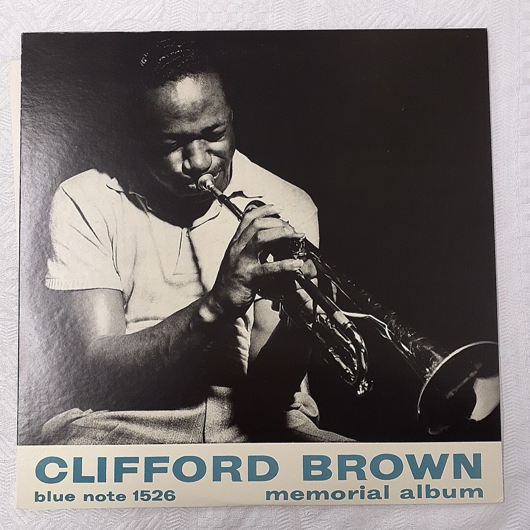 s547 memorial album Clifford Brown LPレコード 日本盤、日本語解説付き_画像1