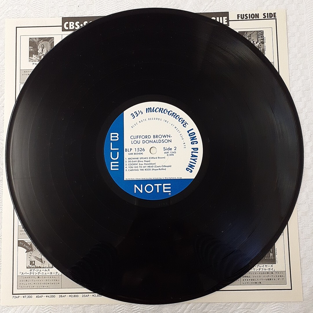 s547 memorial album Clifford Brown LPレコード 日本盤、日本語解説付き_画像6