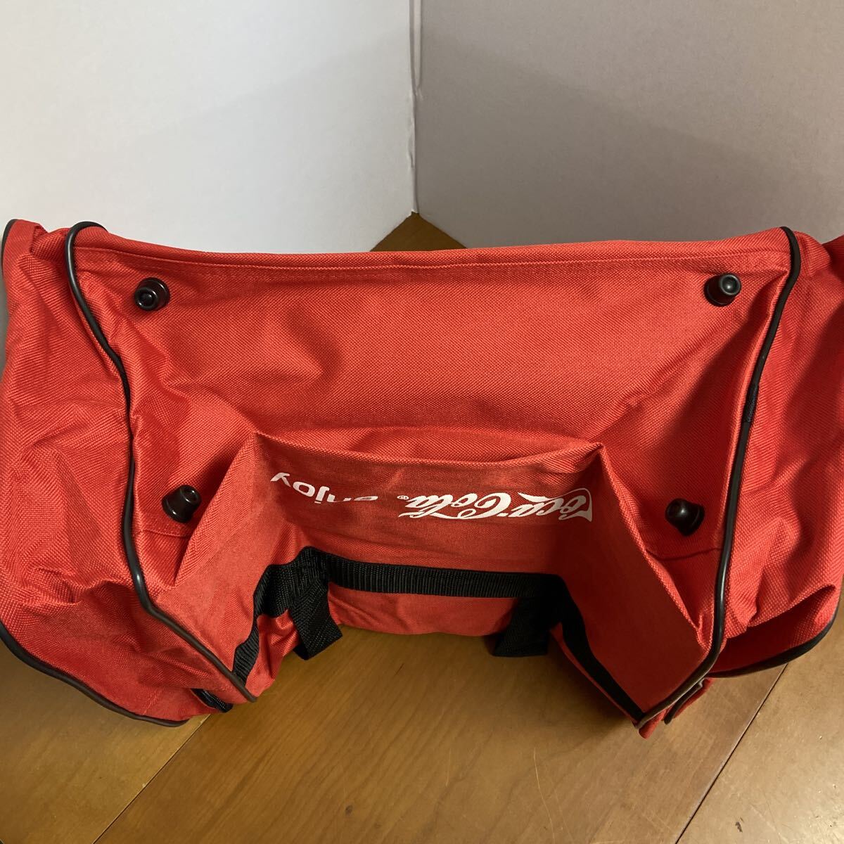 s603 非売品　レア　コカコーラ　ボストンバッグ　未使用Coca Cola_画像3