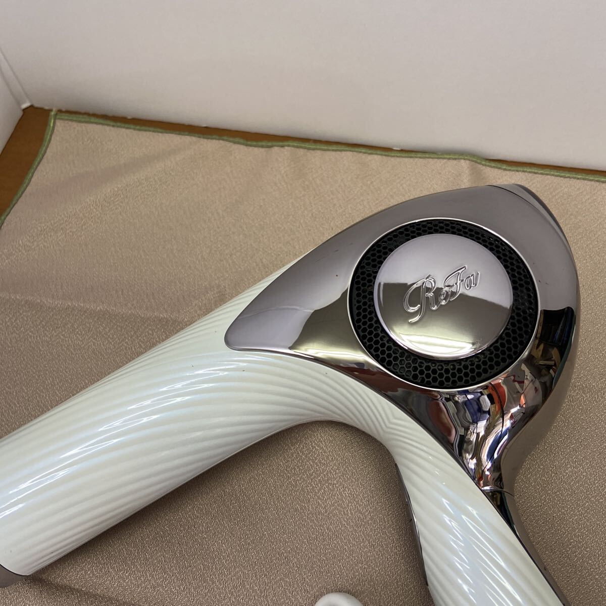 s833 ReFa rリファビューティックドライヤープロ 白 2021年製 RE-AB02A ホワイト ドライヤー_画像2