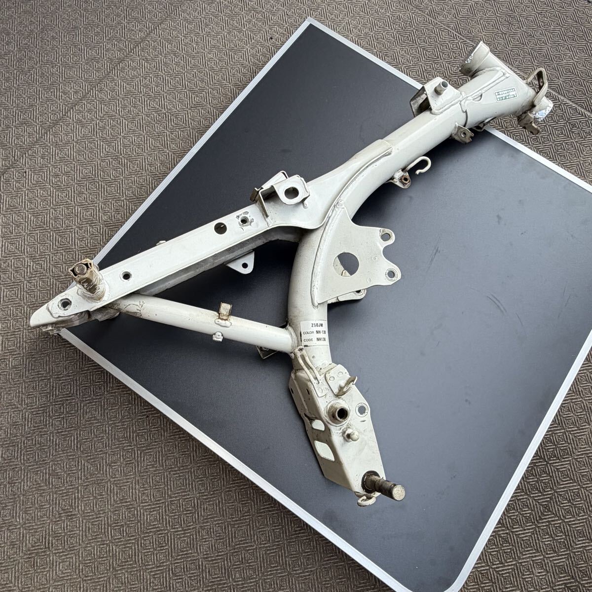 ホンダ モンキーバハ 国産 純正フレーム Z50JM 書あり baja _画像5