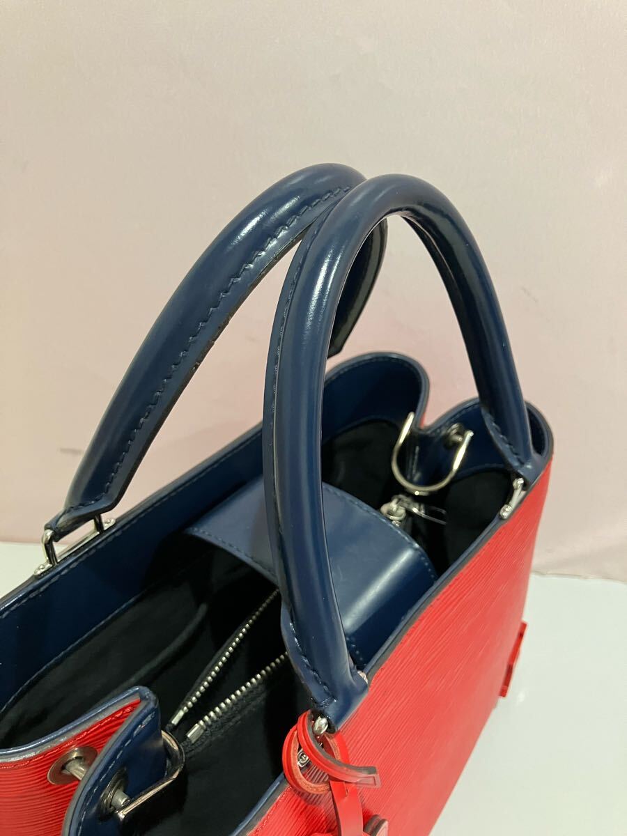 LOUIS VUITTON ● 新品同様 ルイヴィトン エピ クレベール バッグ ネームタグ付き ハンドバッグ レザー_画像9