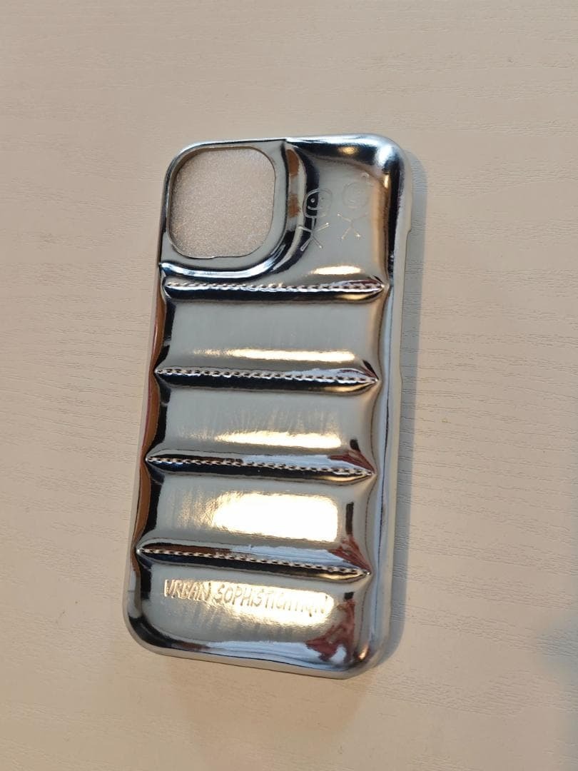 【シルバー】iPhone 13 14 ケース Y2K メタリック調_画像2