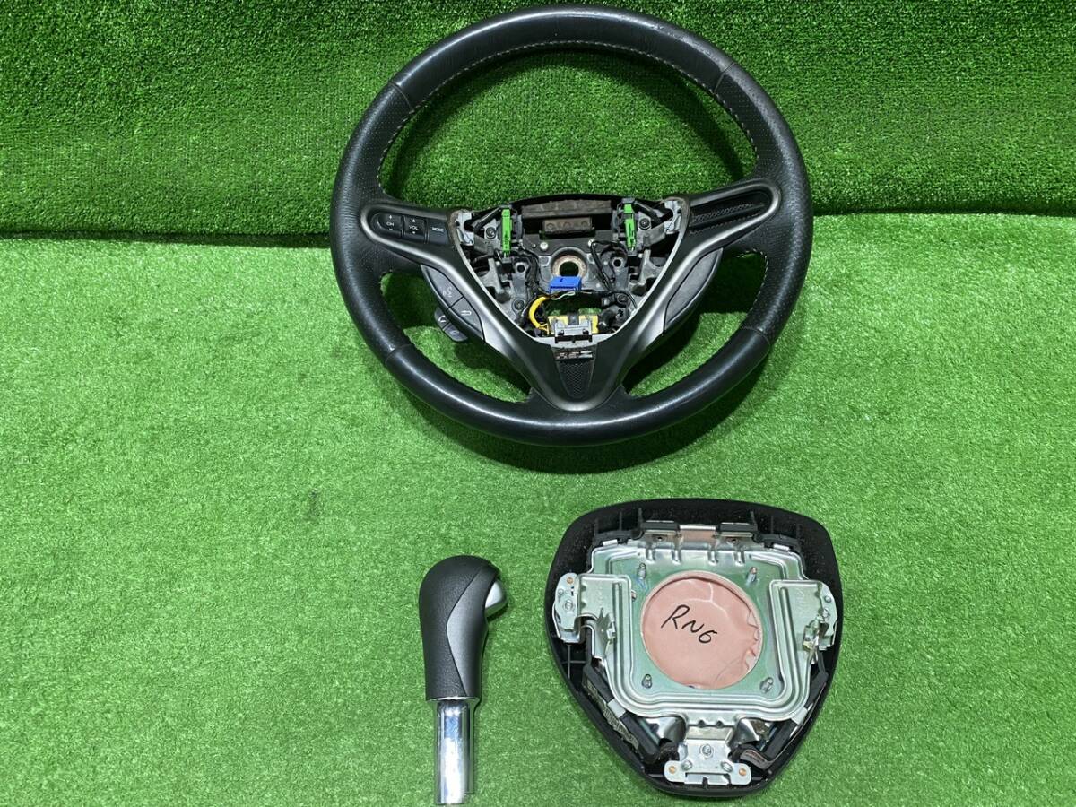 ストリーム RN8 RSZ 純正 ステアリング ハンドル 黒 レザー RN6 RN7 RN9 。。。5364_画像2