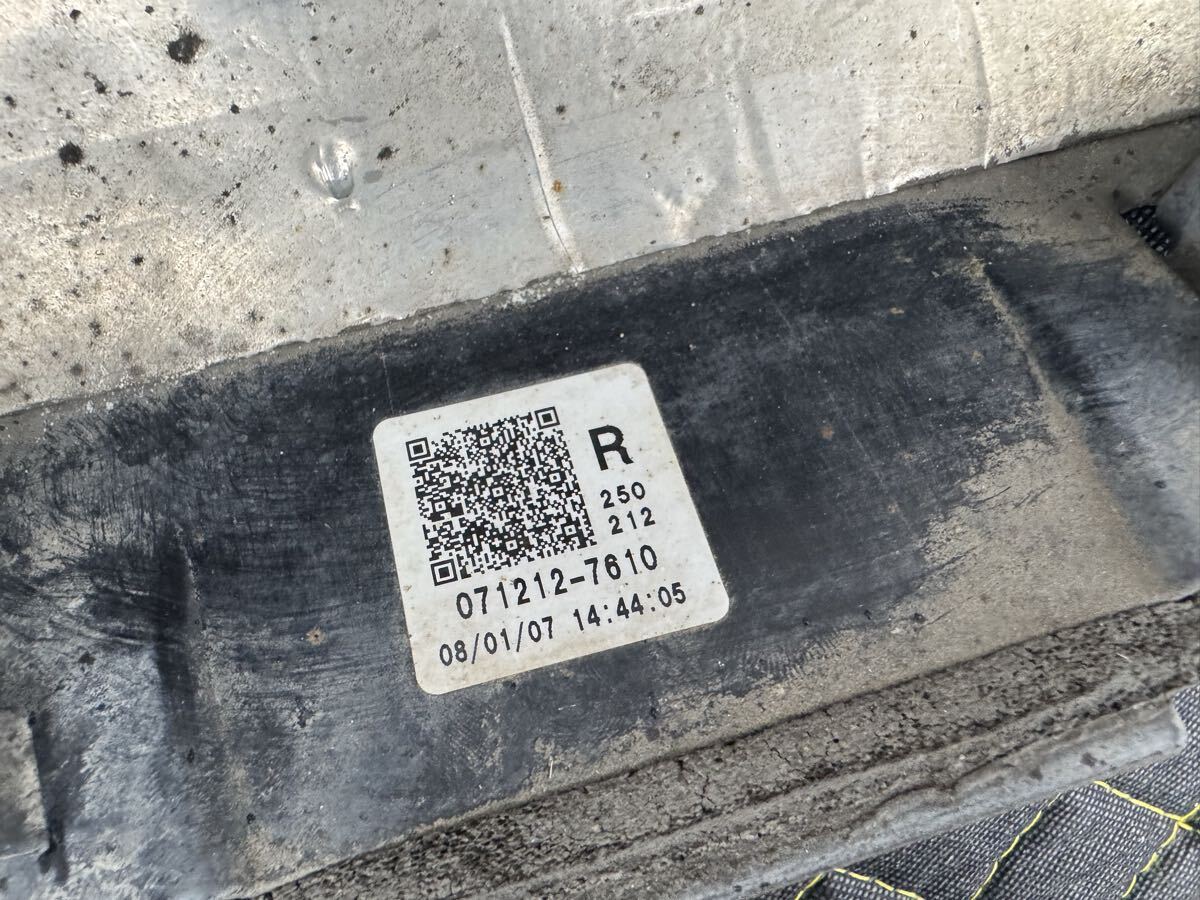 LEXUS レクサス 純正 UVF45 UVF46 USF40 前期 サイドステップ サイドスカート 左右セット LS600 LS460 75852-50050_画像6