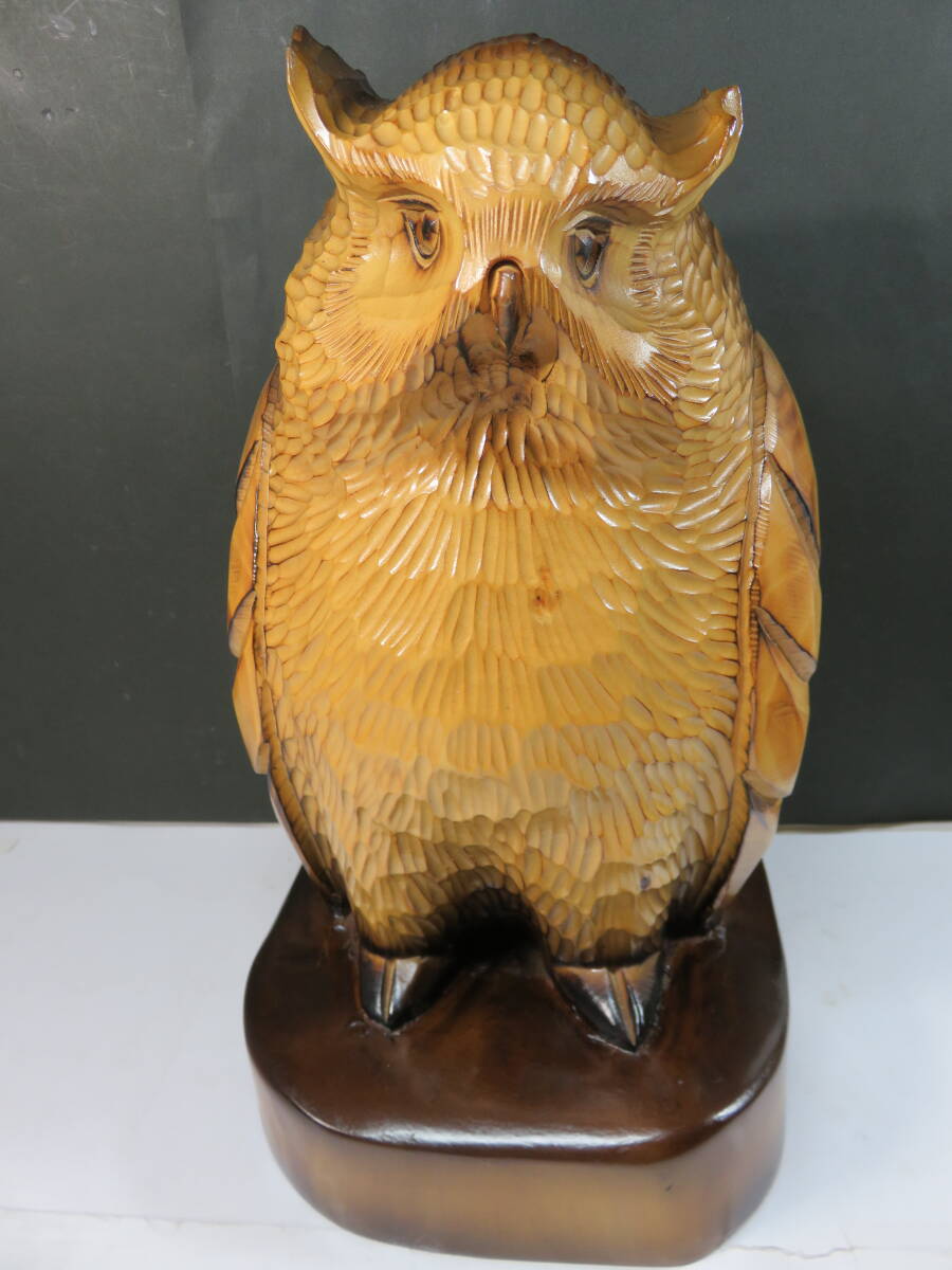 ■ 「一刀彫 梟/フクロウ 置物」 木彫り 彫刻 インテリア 32cm_画像1