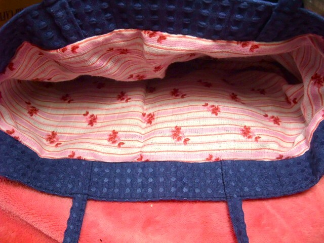 即決　ハンドメイド　薔薇の刺繍のバック　ネイビーブルー　送料185円_画像8