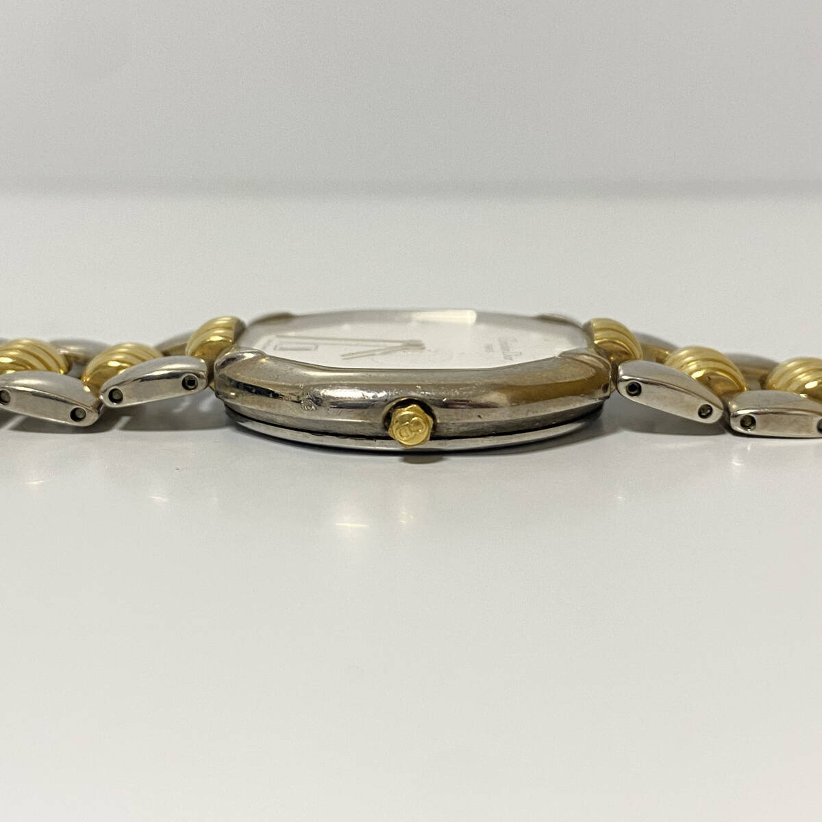 *( б/у )( утиль ) Christian Dior ok tagon Date наручные часы 45.204 мужской белый циферблат