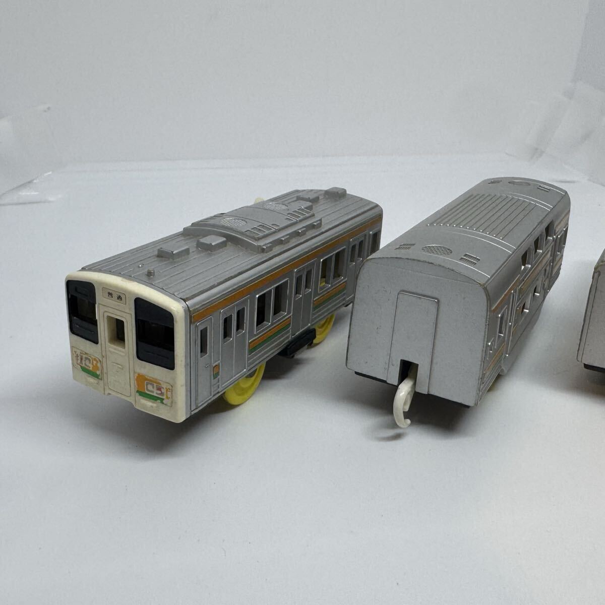 【同梱可】プラレール 211系 近郊電車 ダブルデッカー 車両本体 動作確認済み_画像3