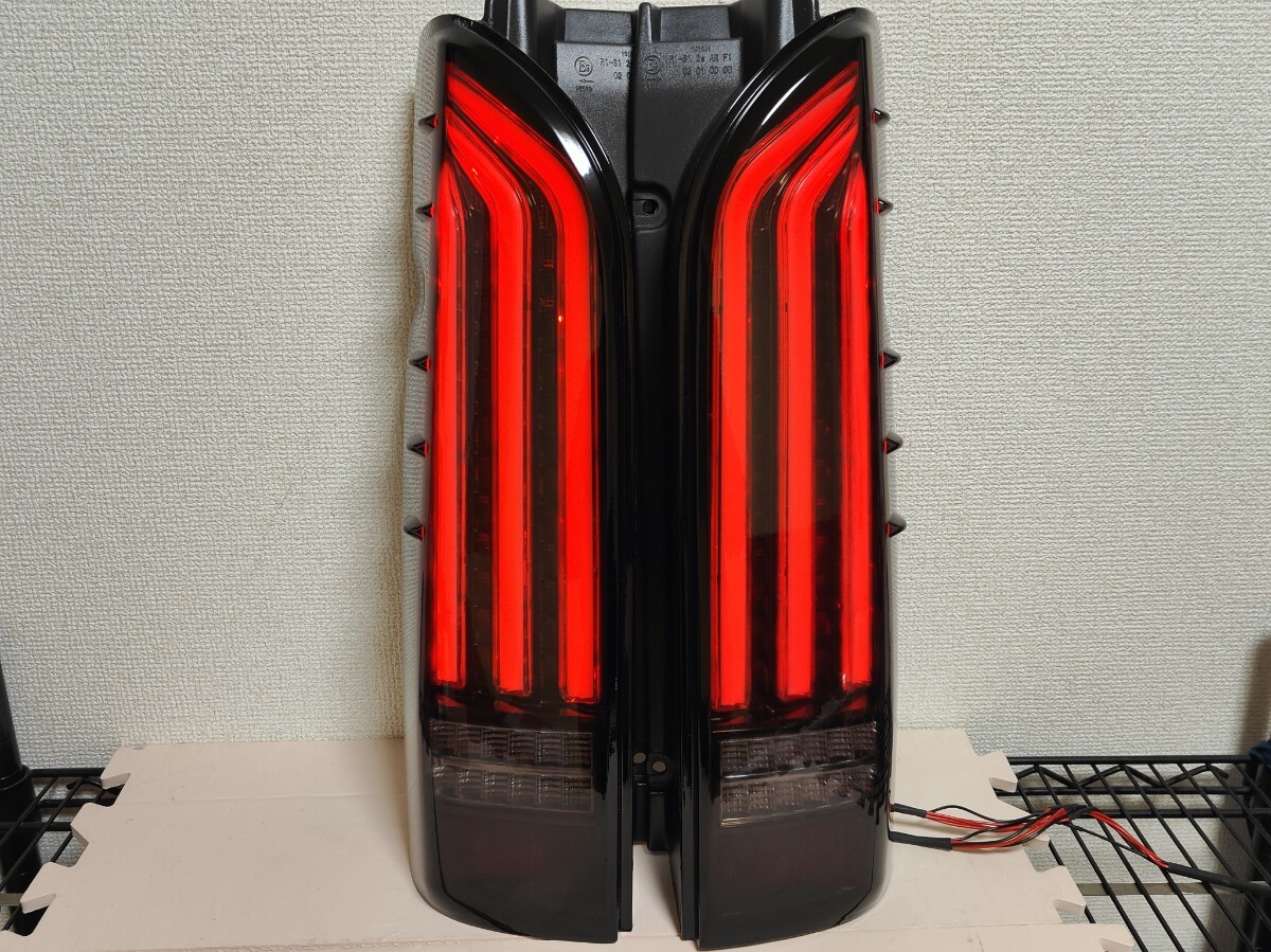 ハイエース 200系 ヴァレンティ REVO テールランプ ヴァレンティ レガンス グラデーション塗装 スモーク バックフォグ付 着払い_画像1