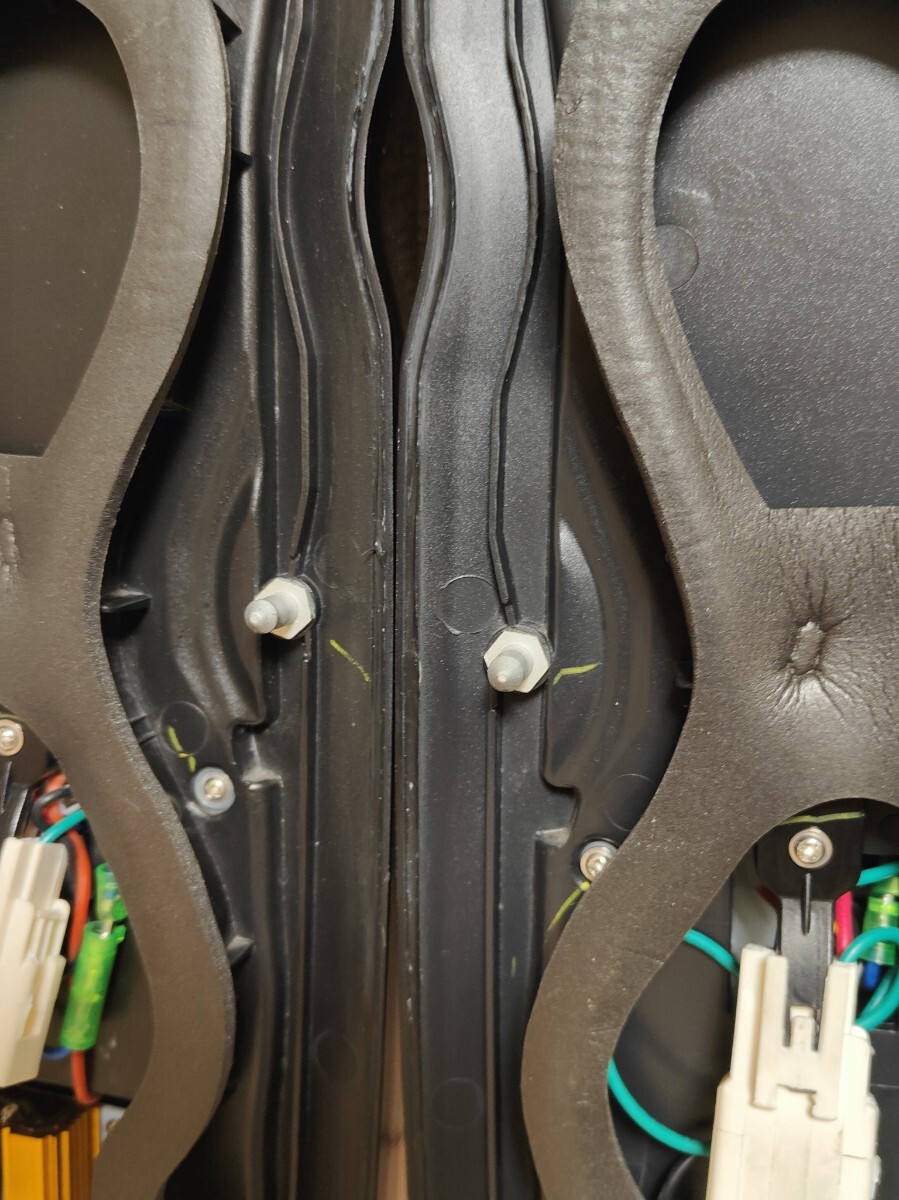 ハイエース 200系 ヴァレンティ REVO テールランプ ヴァレンティ レガンス グラデーション塗装 スモーク バックフォグ付 着払い_画像6