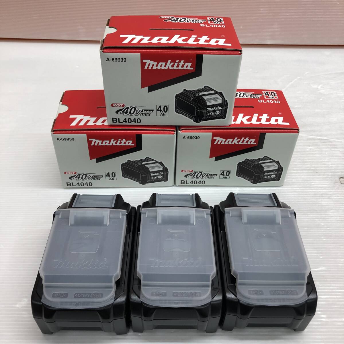 KD64 マキタ/リチウムイオンバッテリ3個セット/BL4040/A-69939/DC36V(40Vmax) 4.0Ah_画像1