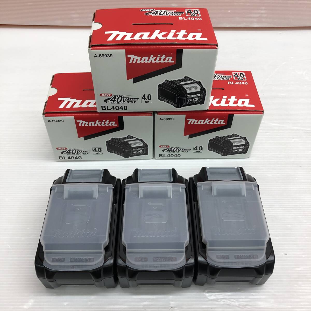 KD65 マキタ/リチウムイオンバッテリ3個セット/BL4040/A-69939/DC36V(40Vmax) 4.0Ah_画像1