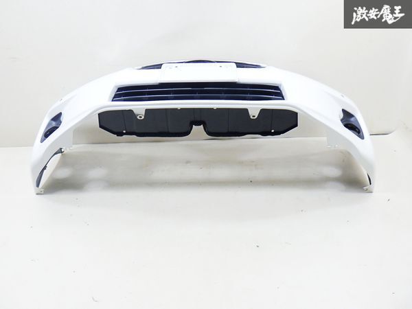 レクサス 純正 ZWA10 CT CT200h フロントバンパー バンパー 外装 エアロ 激安魔王 即納 棚_画像4