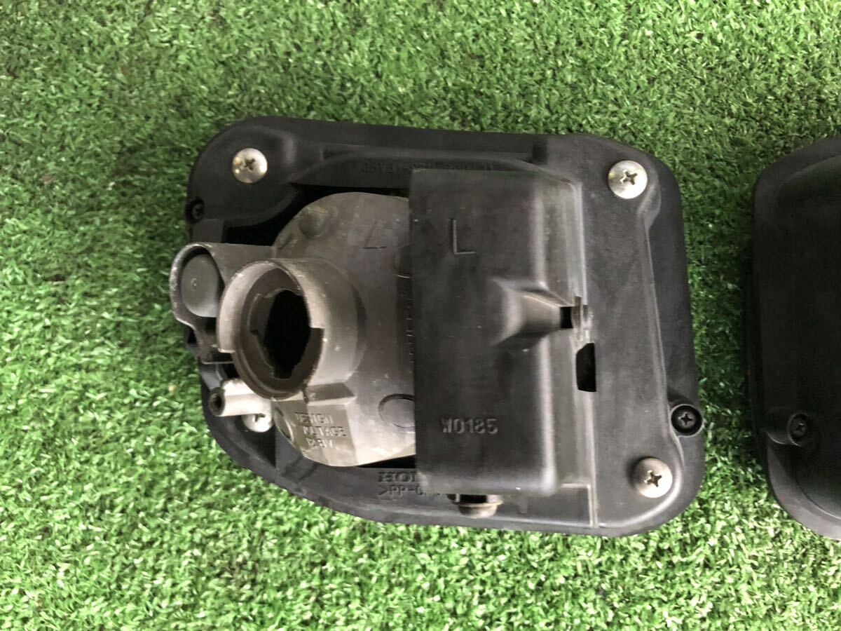  Freed Spike GB3 др. противотуманая фара левый и правый в комплекте W0025 мульти- пальто клапан(лампа) отсутствует оправа есть Honda загрязнения, царапины от камней и т.п. 